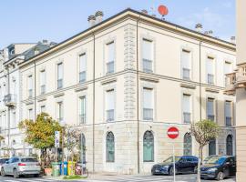 Elena House Apartments, hotel em Viareggio