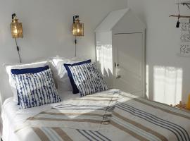 "Voyage en mer" splendide T3 lumineux, Wi fi et PARKING gratuit, hotel in zona Naval Base Toulon, Tolone