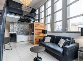 GlamappartSpa Prestige New-York expérience, hotel in Reims