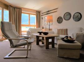 Apartment Chesa Dal Luf B5 by Interhome, hotel in Silvaplana