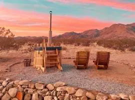 1 Minute To Joshua Tree National Park, Hot Tub, Stars, Private - The WKNDR