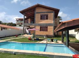 linda casa beack park porto das dunas, ξενοδοχείο με πισίνα σε Mangabeira
