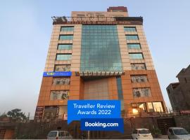 FabHotel Mid Town Grand, hotel v destinácii Panchkula