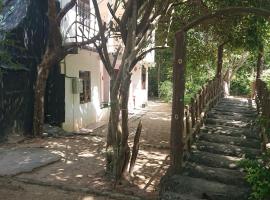 sunitha nature home, hotel v destinaci Mahawewa