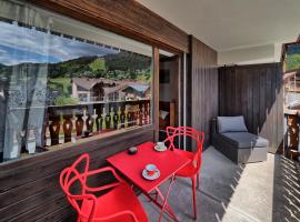 Vintage chic -central, wifi, mountain view, lägenhet i Les Carroz d'Araches