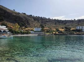 EDEM HOUSE FINIKAS, feriebolig i Loutro