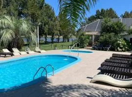 Refugio del Solís、ラ・フロレスタのシャレー