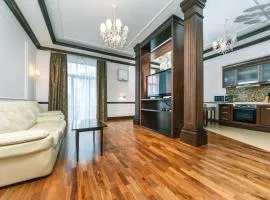 View apartment on the main street Khreshchatyk 17