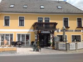 Hotel Restaurant Schwarzer Adler, khách sạn có chỗ đậu xe ở Friedberg