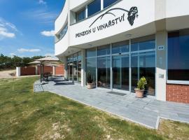 Penzion U VINAŘSTVÍ ŠABATA, vacation rental in Zaječí