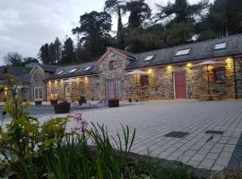 Magical 3-Bed Stone Built Cottage - Sleeps 6, sumarhús í Ballynahinch