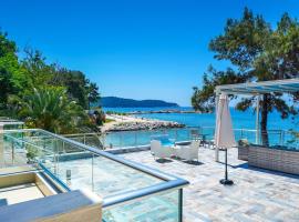 Studios Nautilus, hotel sa Potos