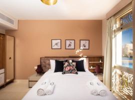 Balanced & Bright 2 BDR Mangroovy Free Pool & Beach Access