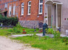 Ferienwohnung Gluehwuermchen ที่พักให้เช่าในBarnin