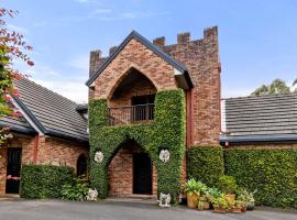 The Castle at Bonville, hotel a Bonville