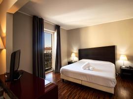 Hotel Cavour, hotell i Novara