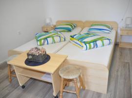 Fűz Apartman, motel en Balatonfűzfő