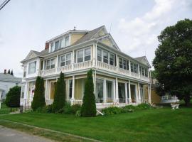 Governor's Mansion Inn, hotel em Miramichi