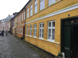 Ribe centrum i fredet hus, hotel in Ribe