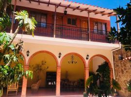 Hostal Plaza Camargo, hotel v destinaci Camargo