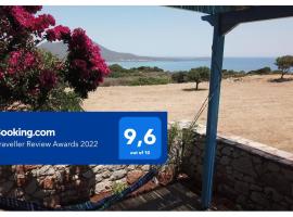 Kasi's nature home, hotell nära Firi Ammos Beach, Kythira