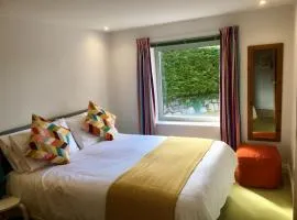 The Wrens Annexe - stylish self-contained 2-bed annexe