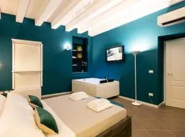 Carlo Suite Apartments con Vasca Idromassaggio