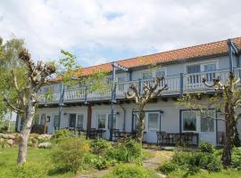 Spacious apartment with garden in Rerik, hotel with parking in Rerik