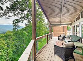 Stone Cabin: Gatlinburg şehrinde bir otoparklı otel