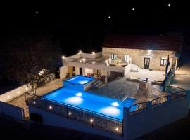 Villa Stipe - with pool, villa sihtkohas Vodenjak