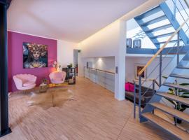 Luxus Wellness Loft - 245qm - Designwohnen im Zentrum, hotel dicht bij: Die Weberei, Gütersloh