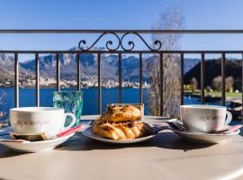 LUXURY SUITES ROCOPOM - Lake Front, accessible hotel in Lecco