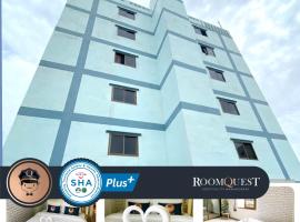 RoomQuest Bangkok Chaeng Watthana, hotel v destinácii Ban Bang Phang