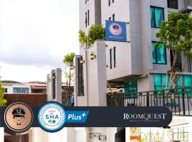 RoomQuest Bangkok Sukhumvit 107, hotel en Samut Prakan