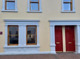Town Square Holiday Homes, hotel in Lisdoonvarna