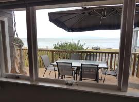 Coromandel Tapu - Beachfront Escape, holiday home in Tapu