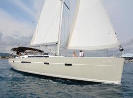 Bavaria 56 / Velero, ξενοδοχείο στη Σίτζες