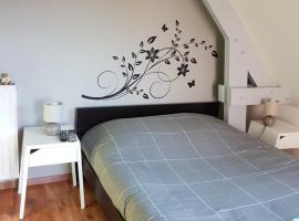 Charmante chambre d'hôtes en Normandie, khách sạn ở Valognes