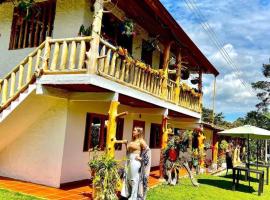 CABAÑA LOS NOGALES, pension in San Agustín