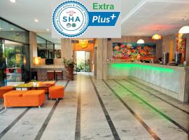 La Moon At Phuket - SHA Extra Plus, отель в Пхукете