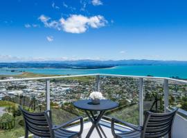 Tasman Bay Villa, hotel with jacuzzis in Nelson