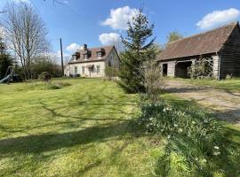 La Petite Maison - Maison de Campagne aux portes du Perche, villa i Irai