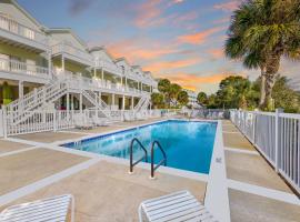 Beach Blessings Luxe 30A Townhome 2BR 3Bath, Walk to Beach, Pool, Hot Tub, cabaña o casa de campo en Santa Rosa Beach