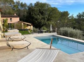 Villa Horizon - Piscine privée, hotel v destinaci Montauroux