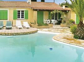3 Bedroom Beautiful Home In Boulbon, hotel in Boulbon