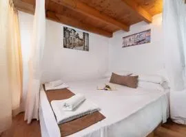 Emerald Dream House#Poiessa, Medieval Town