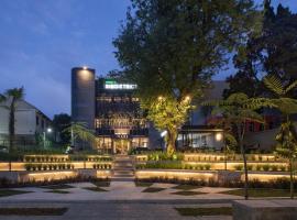 Nindya Biodistrict Hotel Bandung, hotel Saung Angklung Udjo környékén Bandungban