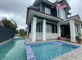Shafickza Guesthouse, vacation home in Kuala Terengganu