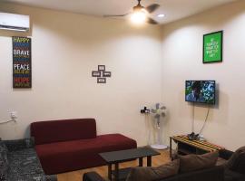 Hornbill Homestay Samarahan, hotel in Kota Samarahan