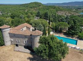 Residence Vacances Bleues Lou Castel, hotel dekat Paiolive Wood, Casteljau